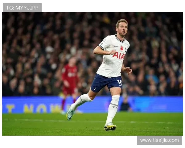 凯恩谈英格兰进步与夺冠希望:大赛前的热门球队心态与成长之路 凯恩谈英格兰进步与夺冠希望:大赛前的热门球队心态与成长之路